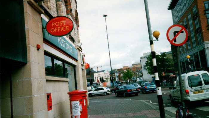 BEL095 Shaftsbury Square Belfast 01.06.2002